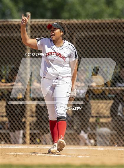 Thumbnail 3 in Capistrano Valley vs. Centennial photogallery.