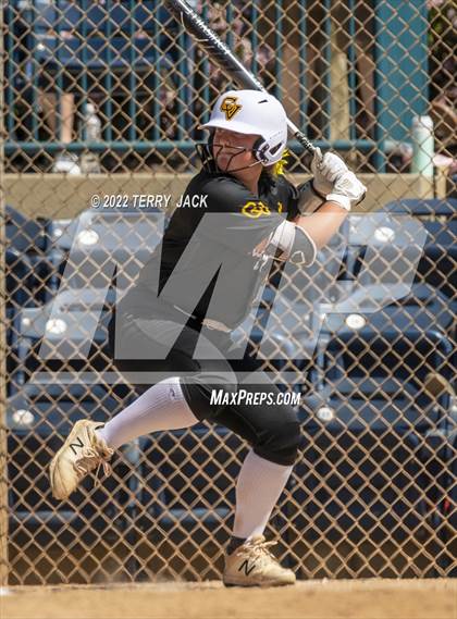 Thumbnail 3 in Capistrano Valley vs. Centennial photogallery.