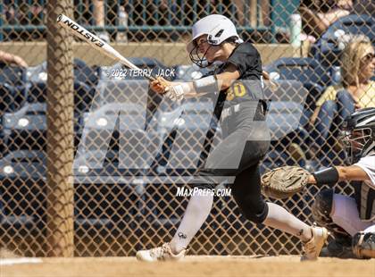 Thumbnail 1 in Capistrano Valley vs. Centennial photogallery.