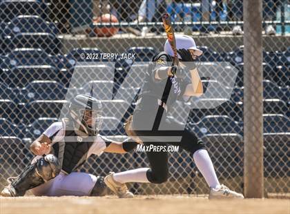 Thumbnail 2 in Capistrano Valley vs. Centennial photogallery.