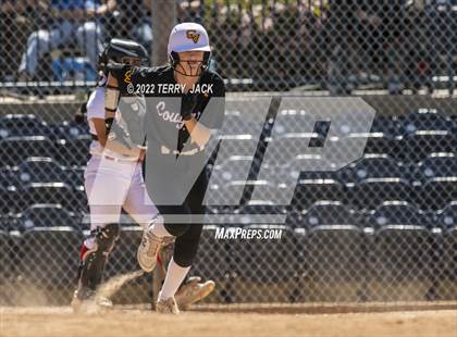 Thumbnail 3 in Capistrano Valley vs. Centennial photogallery.