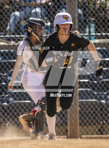 Thumbnail 2 in Capistrano Valley vs. Centennial photogallery.