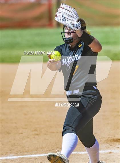 Thumbnail 2 in Capistrano Valley vs. Centennial photogallery.