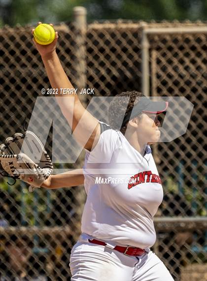 Thumbnail 3 in Capistrano Valley vs. Centennial photogallery.