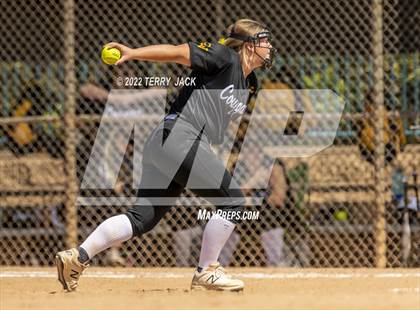 Thumbnail 3 in Capistrano Valley vs. Centennial photogallery.