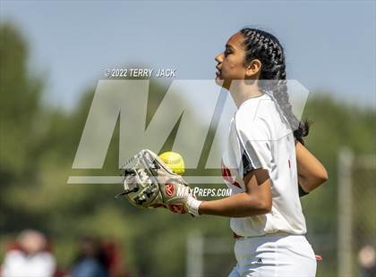 Thumbnail 2 in Capistrano Valley vs. Centennial photogallery.
