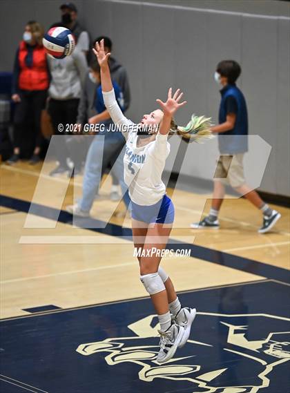 Thumbnail 2 in Branson @ Marin Catholic photogallery.