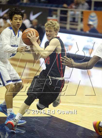 Thumbnail 2 in Albany vs. Newark Memorial (MaxPreps MLK Classic) photogallery.
