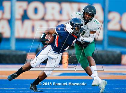 Thumbnail 2 in Narbonne @ Chaminade (Scrimmage) photogallery.
