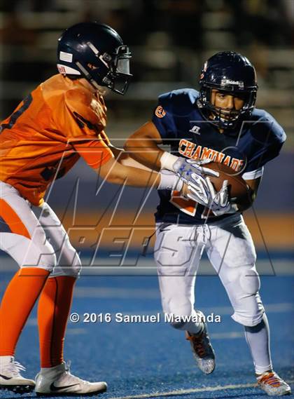 Thumbnail 2 in Narbonne @ Chaminade (Scrimmage) photogallery.