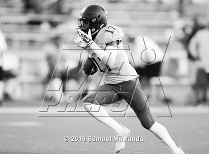 Thumbnail 3 in Narbonne @ Chaminade (Scrimmage) photogallery.