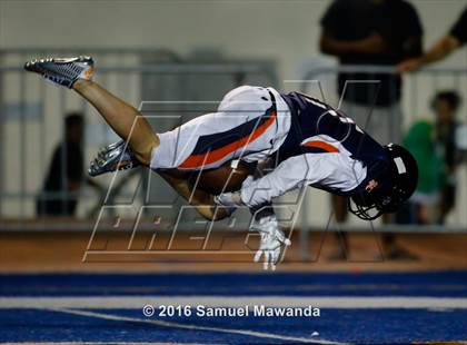 Thumbnail 2 in Narbonne @ Chaminade (Scrimmage) photogallery.