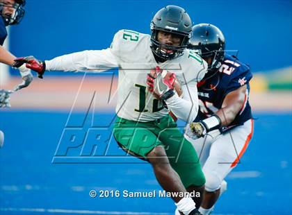 Thumbnail 3 in Narbonne @ Chaminade (Scrimmage) photogallery.