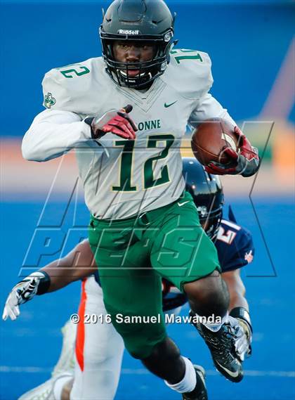 Thumbnail 2 in Narbonne @ Chaminade (Scrimmage) photogallery.