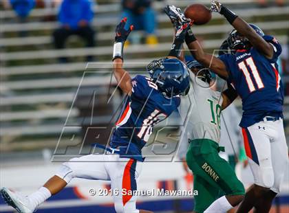 Thumbnail 2 in Narbonne @ Chaminade (Scrimmage) photogallery.