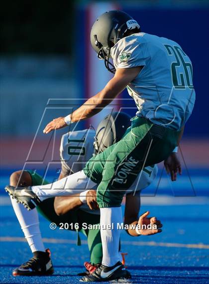Thumbnail 3 in Narbonne @ Chaminade (Scrimmage) photogallery.