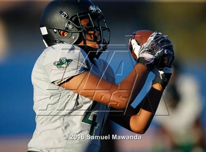 Thumbnail 3 in Narbonne @ Chaminade (Scrimmage) photogallery.