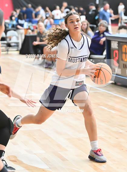 Thumbnail 2 in Archbishop Mitty vs. Mater Dei (Section 7) photogallery.