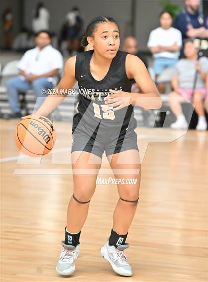 Thumbnail 2 in Archbishop Mitty vs. Mater Dei (Section 7) photogallery.
