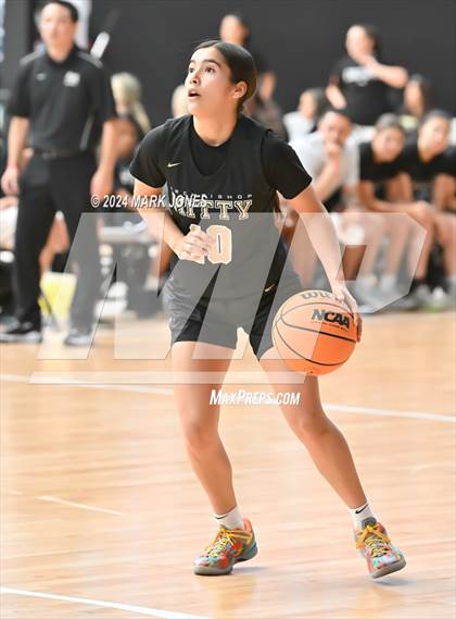 Thumbnail 1 in Archbishop Mitty vs. Mater Dei (Section 7) photogallery.