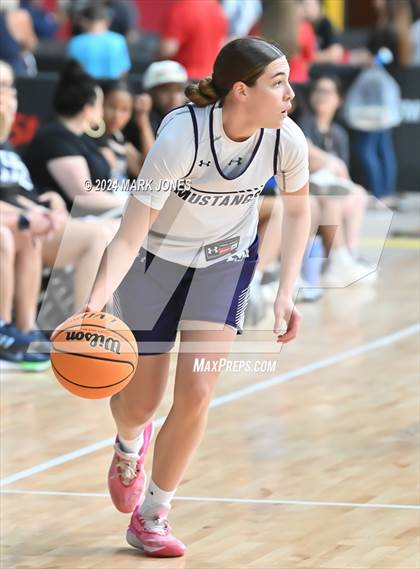 Thumbnail 2 in Archbishop Mitty vs. Mater Dei (Section 7) photogallery.