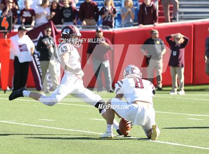 Thumbnail 2 in Greenwood vs. Benton (AAA 6A State Final) photogallery.