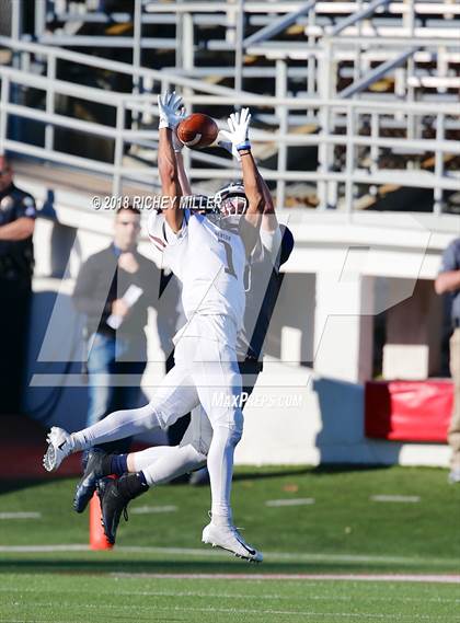 Thumbnail 2 in Greenwood vs. Benton (AAA 6A State Final) photogallery.