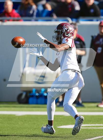 Thumbnail 1 in Greenwood vs. Benton (AAA 6A State Final) photogallery.