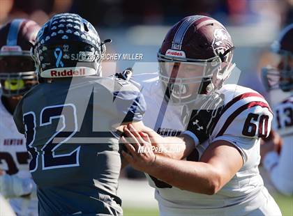 Thumbnail 2 in Greenwood vs. Benton (AAA 6A State Final) photogallery.