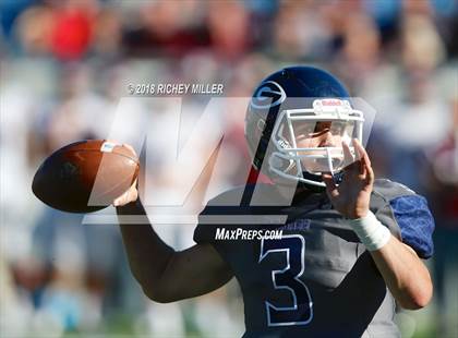 Thumbnail 1 in Greenwood vs. Benton (AAA 6A State Final) photogallery.
