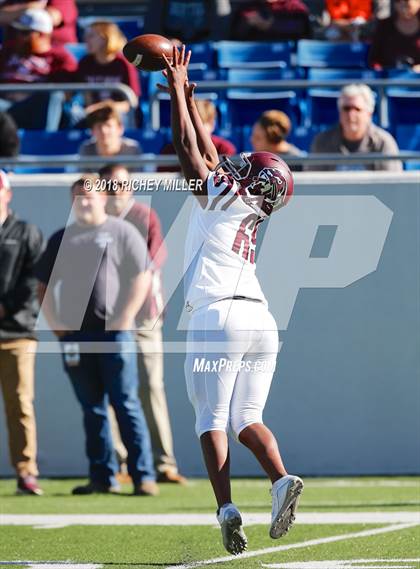 Thumbnail 3 in Greenwood vs. Benton (AAA 6A State Final) photogallery.