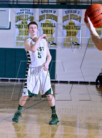 Thumbnail 1 in Unity Christian vs. Zeeland West photogallery.