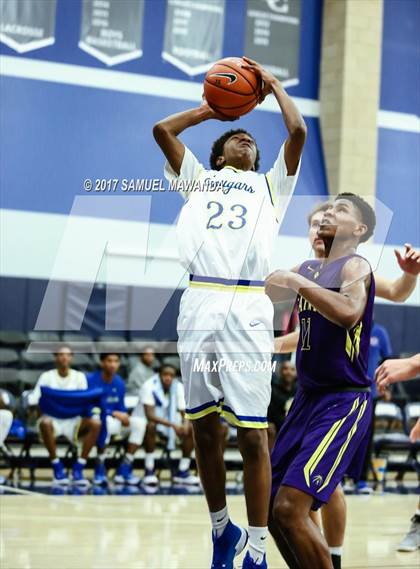 Thumbnail 1 in Crenshaw vs  St. Augustine (Sierra Canyon Super Showcase) photogallery.