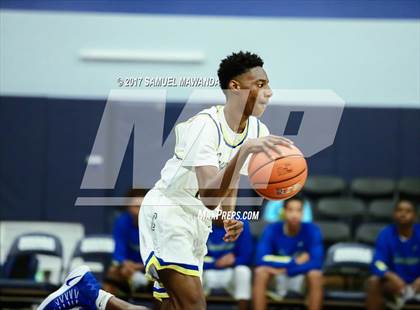 Thumbnail 2 in Crenshaw vs  St. Augustine (Sierra Canyon Super Showcase) photogallery.