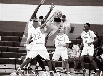Thumbnail 1 in Crenshaw vs  St. Augustine (Sierra Canyon Super Showcase) photogallery.