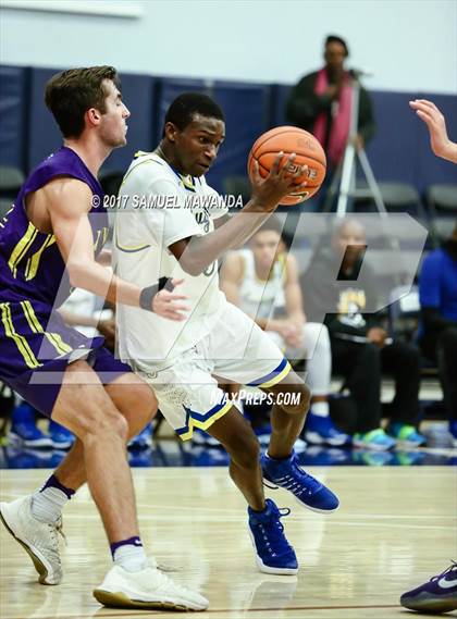 Thumbnail 1 in Crenshaw vs  St. Augustine (Sierra Canyon Super Showcase) photogallery.
