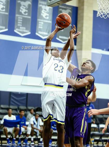 Thumbnail 2 in Crenshaw vs  St. Augustine (Sierra Canyon Super Showcase) photogallery.