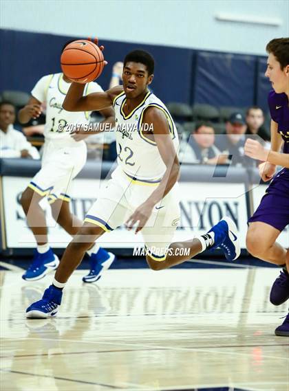Thumbnail 3 in Crenshaw vs  St. Augustine (Sierra Canyon Super Showcase) photogallery.