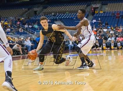 Thumbnail 2 in Avinger vs. Grady (UIL 1A Final) photogallery.