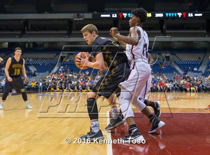 Thumbnail 1 in Avinger vs. Grady (UIL 1A Final) photogallery.