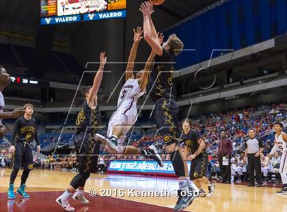 Thumbnail 3 in Avinger vs. Grady (UIL 1A Final) photogallery.