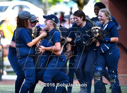 Thumbnail 3 in Baldwin vs McDowell (PIAA Class AAAA 1st Round) photogallery.
