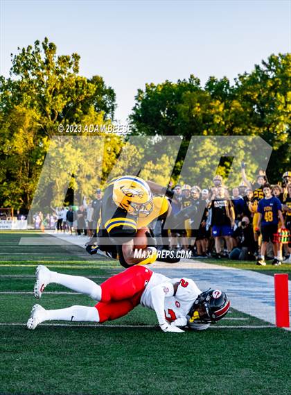 Thumbnail 2 in Glenville @ Avon photogallery.