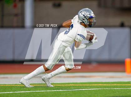 Thumbnail 2 in Silverado @ Villa Park photogallery.