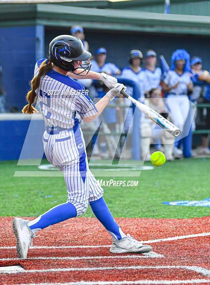 Thumbnail 2 in Georgetown vs Lake Creek (UIL 5A Reg III Final) photogallery.