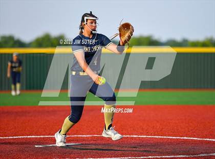 Thumbnail 1 in Georgetown vs Lake Creek (UIL 5A Reg III Final) photogallery.
