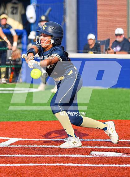 Thumbnail 3 in Georgetown vs Lake Creek (UIL 5A Reg III Final) photogallery.