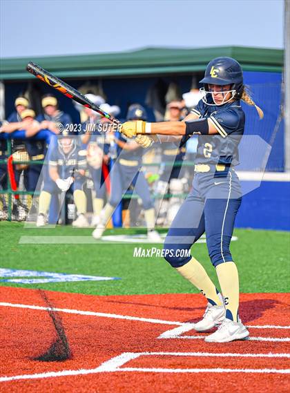 Thumbnail 3 in Georgetown vs Lake Creek (UIL 5A Reg III Final) photogallery.