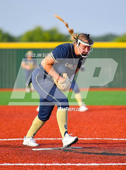 Thumbnail 3 in Georgetown vs Lake Creek (UIL 5A Reg III Final) photogallery.