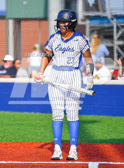 Thumbnail 2 in Georgetown vs Lake Creek (UIL 5A Reg III Final) photogallery.